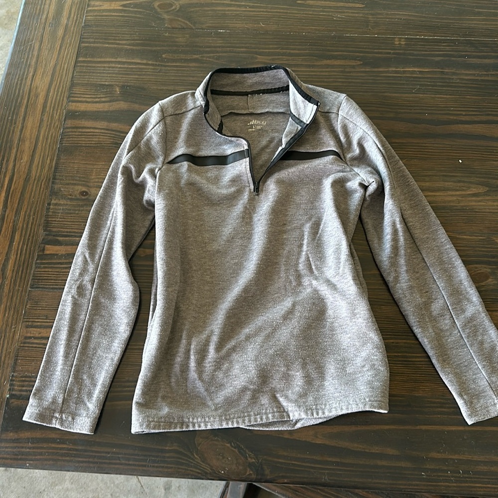 BCG 1/4 zip Performance pullover Youth large